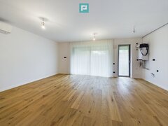 Aviatiei, apartament cu 3 camere, curte proprie